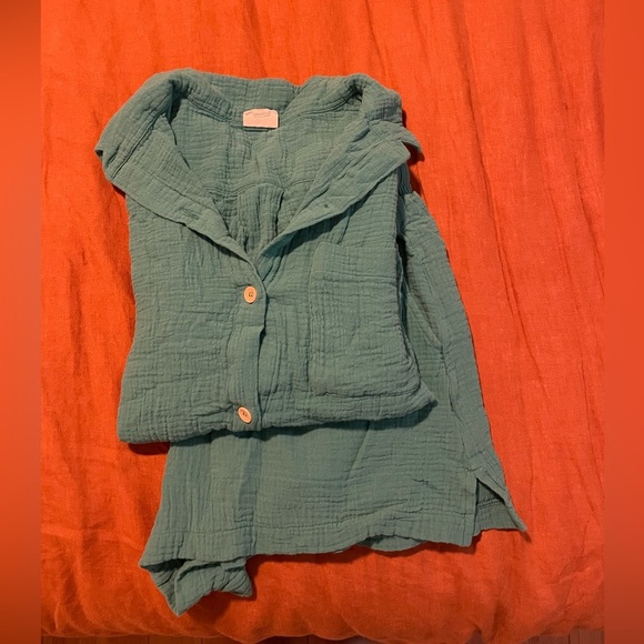 Piglet in Bed Ocean Green Cotton Gauze Pajama Set - Picture 2 of 6